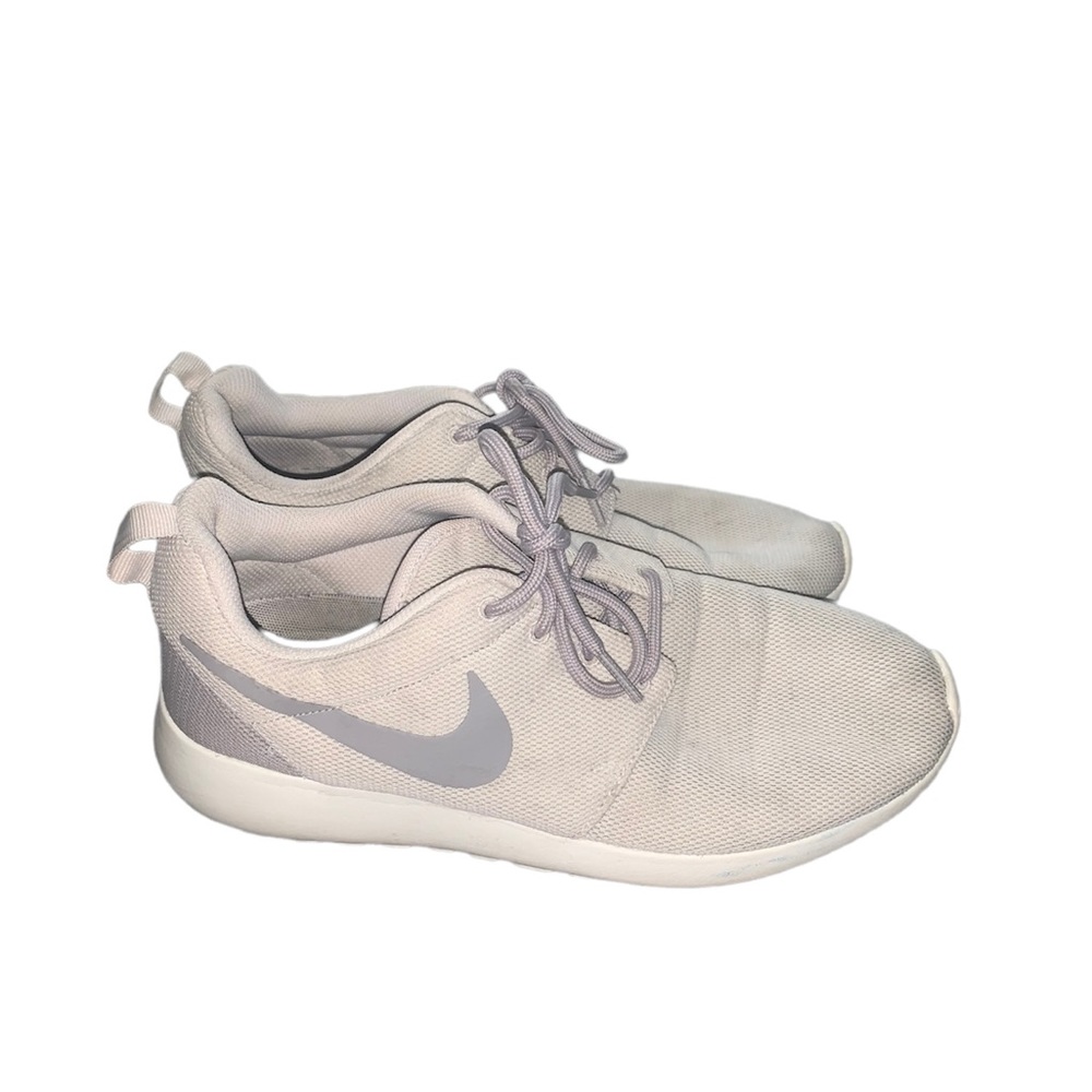 Nike Roche